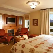 Luxury Canada - Fairmont Banff Springs Golf Resort
