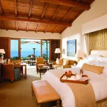 California Luxury - Pelican Hill Resort 